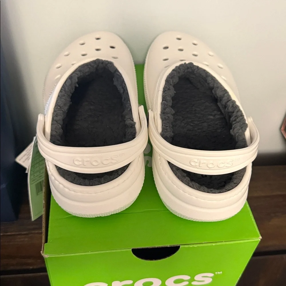 CROCS Kids White Fuzzy Lined Slippers